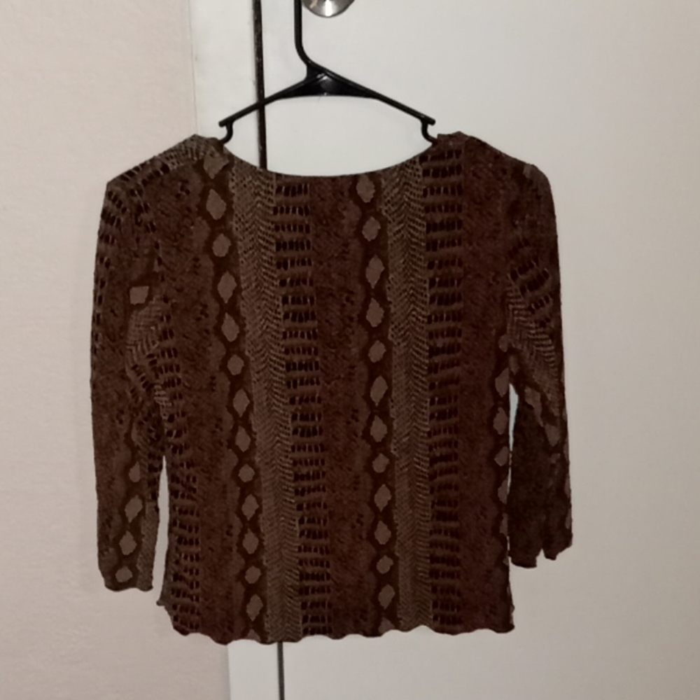 Shirt - Picture 2 of 2